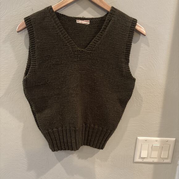Vintage 40s WW2 Red Cross Wool Knit Sweater Vest Small US Military Army W/Tag